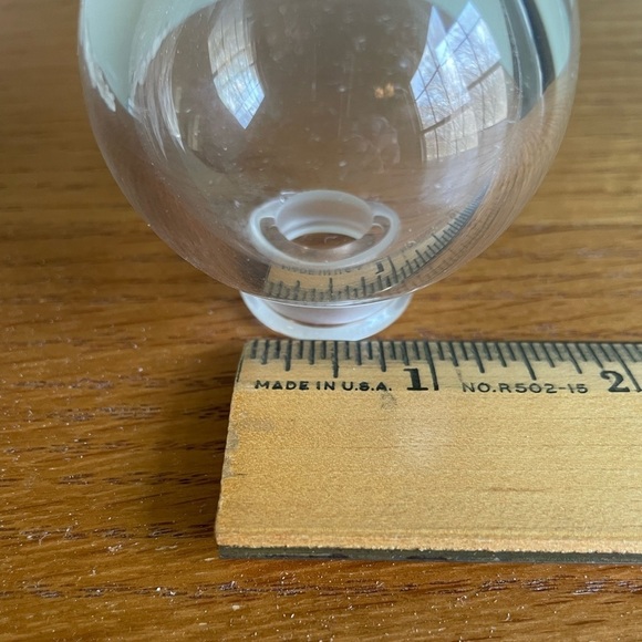 Lalique Claire Fontaine Perfume Bottle - Picture 5 of 11